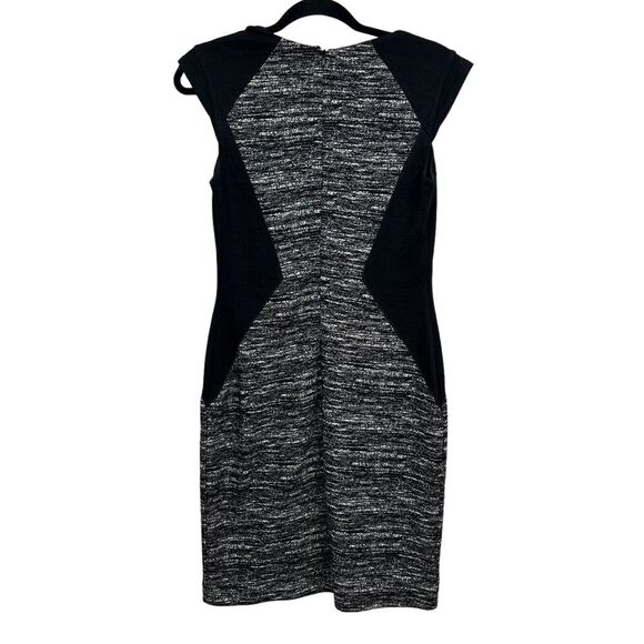 Ann Taylor Womens Sheath Dress Scoop‎ Neck Cap Sleeve Zip Black White Size 4 - Picture 4 of 6